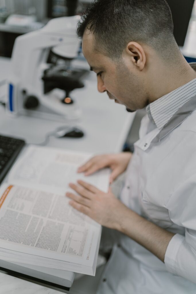 Your Internship Search Should Not Start With “Dear Sir/Madam”