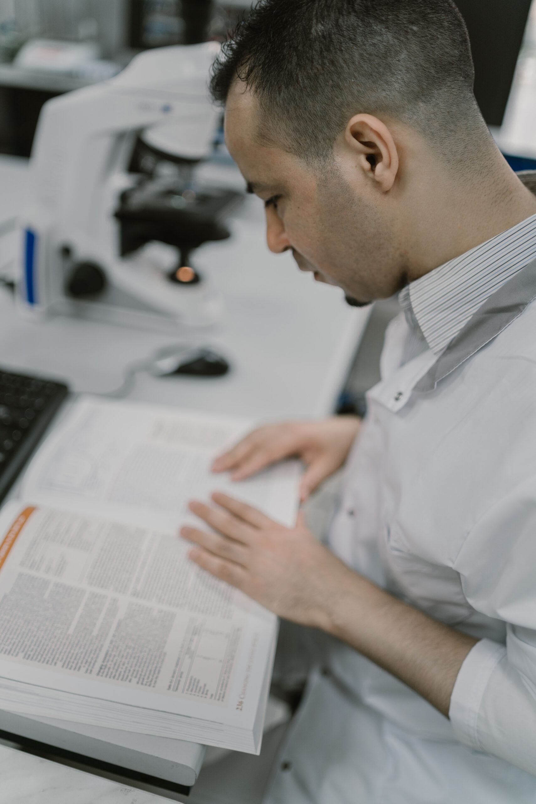 Your Internship Search Should Not Start With “Dear Sir/Madam”